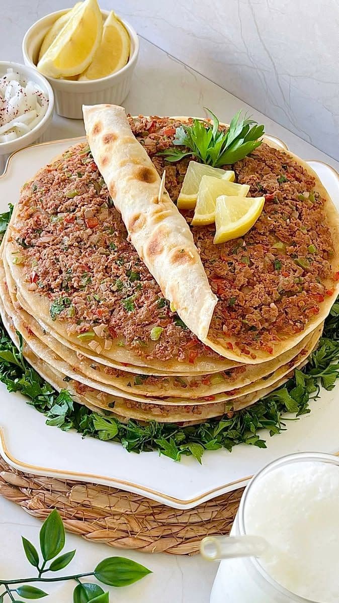 لحم بعجين image
